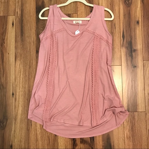 NWT ribbed blush tank - Picture 3 of 3